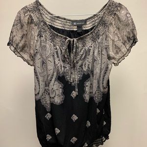 WILL ACCEPT MOST OFFERS Scrunchy top